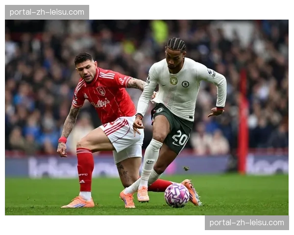 曼城客场2-0击败热刺，积分追平榜首阿森纳